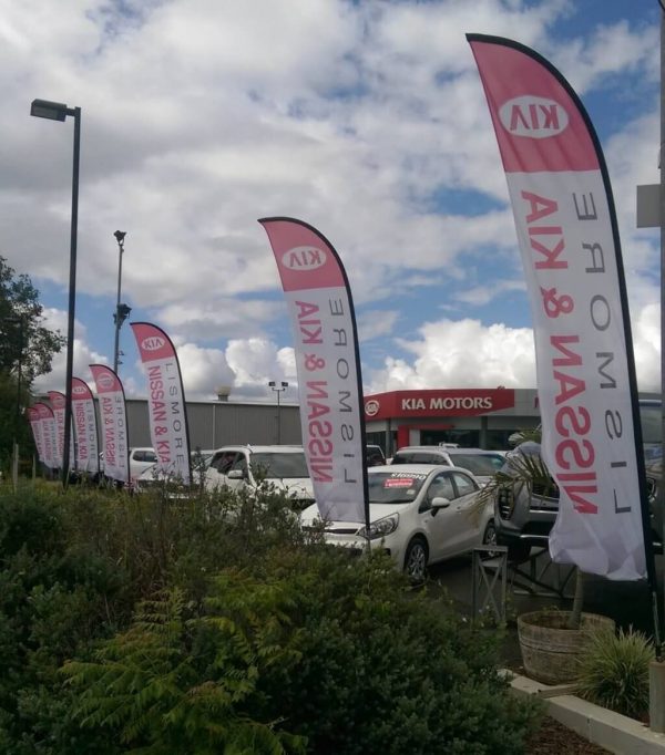 FEATHER AND TEARDROP BANNERS - Image 4