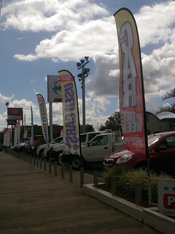 FEATHER AND TEARDROP BANNERS - Image 9
